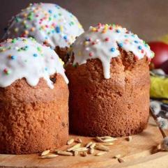 Рецепти: Великодня паска із родзинками