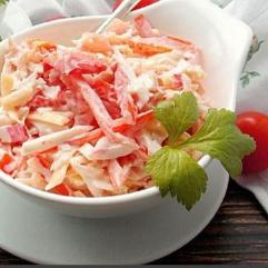 Рецепти: Салат із крабового м’яса “Літній”