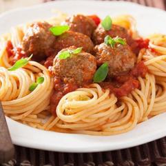 Рецепти: Спагеті з м’ясного фаршу “Болоньєзе”