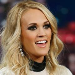 Керрі Андервуд звинуватили у несправедливому суддівстві на American Idol Керрі Андервуд звинуватили у несправедливому суддівстві на American Idol