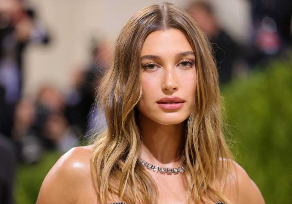 Гейлі Бібер не з'явилася на червоній доріжці Fashion Trust U.S. Awards 2025 Гейлі Бібер не з'явилася на червоній доріжці Fashion Trust U.S. Awards 2025