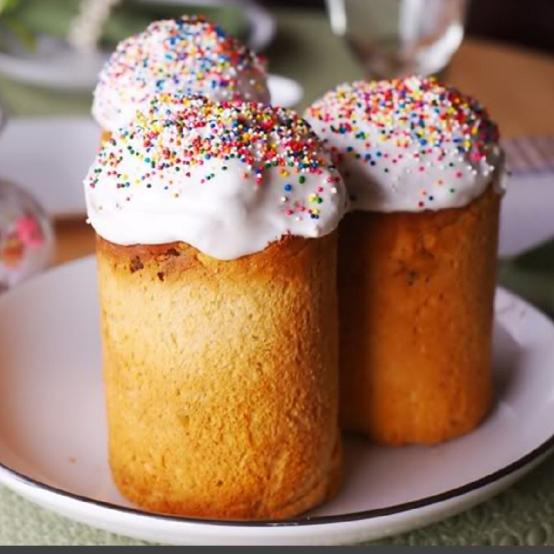 Рецепти:  Смачна духмяна домашня великодня паска