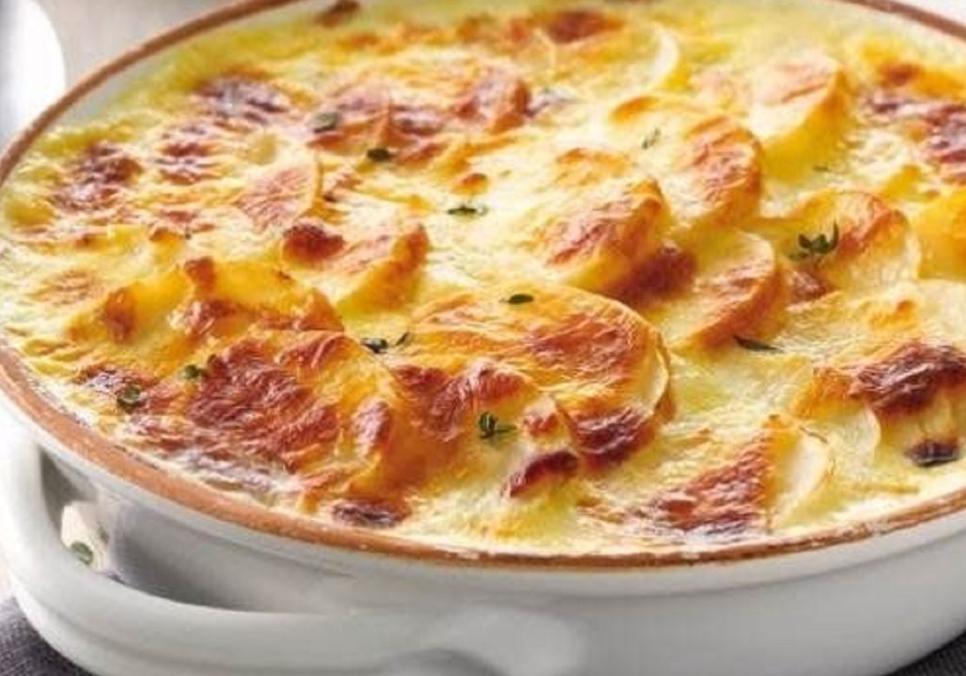 Рецепти:   Смачна ароматна картопля під сиром по-французьки