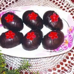 Рецепти:  Смачні великодні шоколадні “яйця”