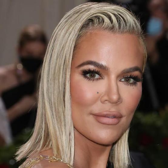 Хлої Кардаш'ян розкритикували за недоречну рекламу снеків за участю дітей