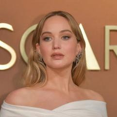 Дженніфер Лоуренс задає тренд на вінтажний стиль у Нью-Йорку