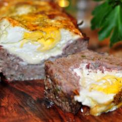 Рецепти:  Смачна домашня мʼясна запіканка з яйцем