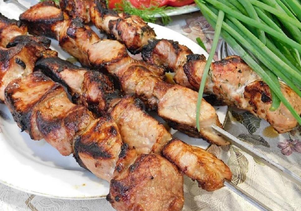 Рецепти:  Смачний апетитний кавказький шашлик