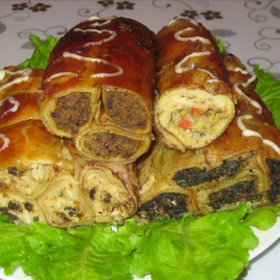 Рецепти:  Смачні апетитні запечені млинці з начинкою  “Фальшива курка”