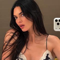 Кендалл Дженнер підігріла чутки про новий роман після фестивалю Коачелла
