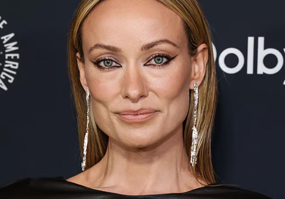 Олівія Вайлд налякала фанатів своєю надмірною худиною на Fashion Trust Awards