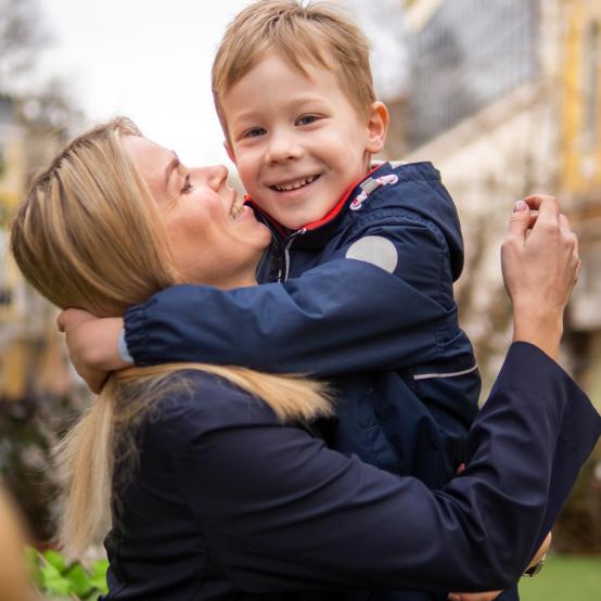 ОЛЕГОВА МАМА