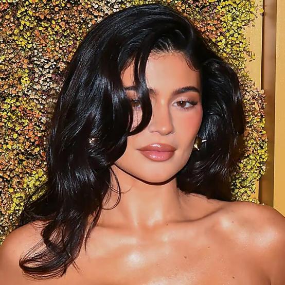 Кайлі Дженнер потрапила в центр судового скандалу через колишню працівницю