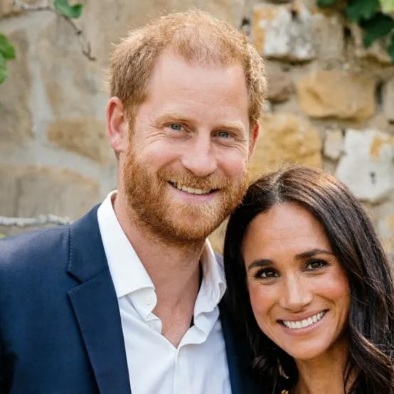 Меган Маркл спричинила фурор яскравою сукнею на вечірці Netflix