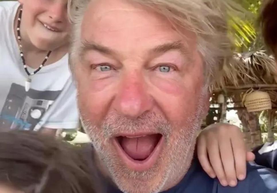 Алек Болдвін відсвяткував день народження під «тролінг» власної доньки