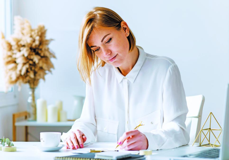 ВИШНЕВЕ БАКЕЛІТОВЕ НАМИСТО