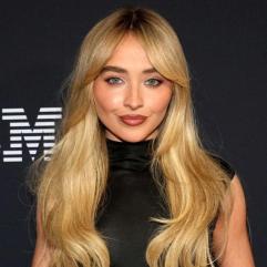 Сабріна Карпентер підкорила фестиваль Coachella в образі ретро-ляльки