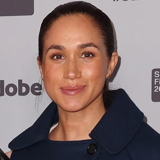 Меган Маркл розкритикували за вибір взуття під час поїздки до Австралії