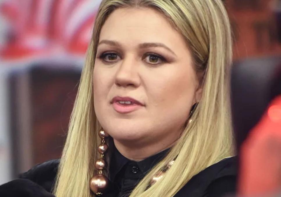 Келлі Кларксон змінює слова Piece by Piece перед смертю колишнього чоловіка