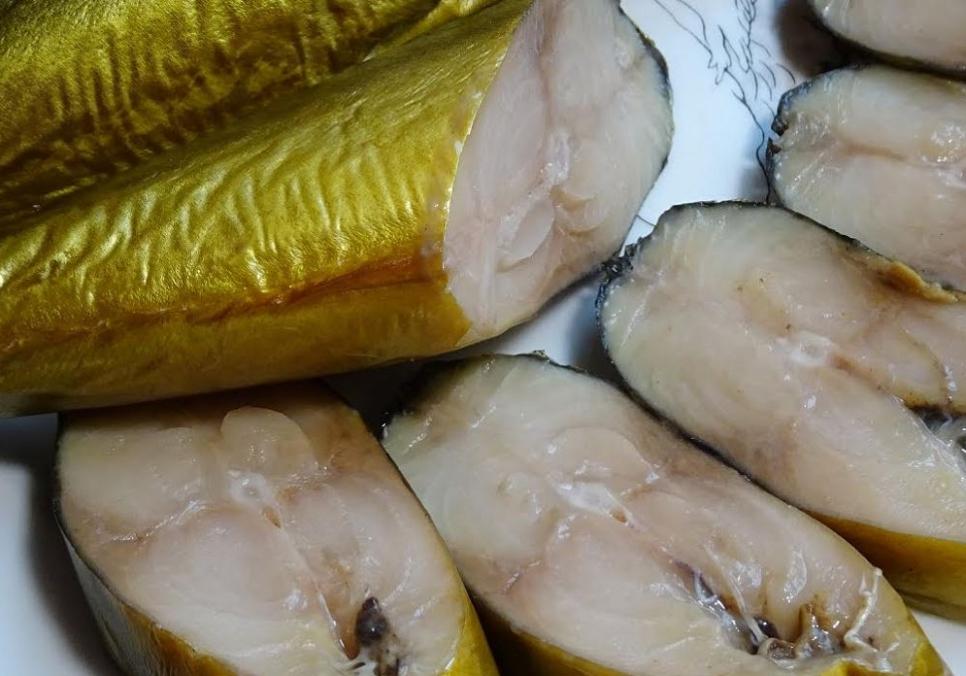 Рецепти:  Смачна домашня скумбрія холодного копчення