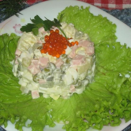 Рецепти:  Смачний ситний салат з язиком