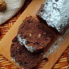 Вишуканий кекс  з хурмою та горіхами