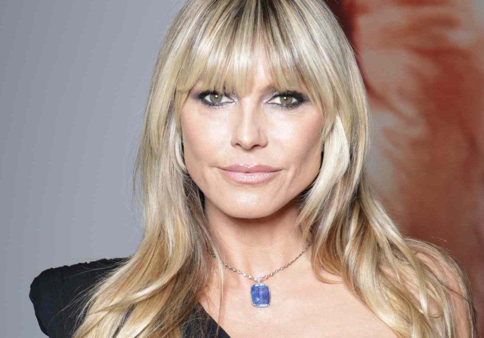 Гайді Клум знову здивувала папараці відпочинком топлес на острові Сен-Бартельмі