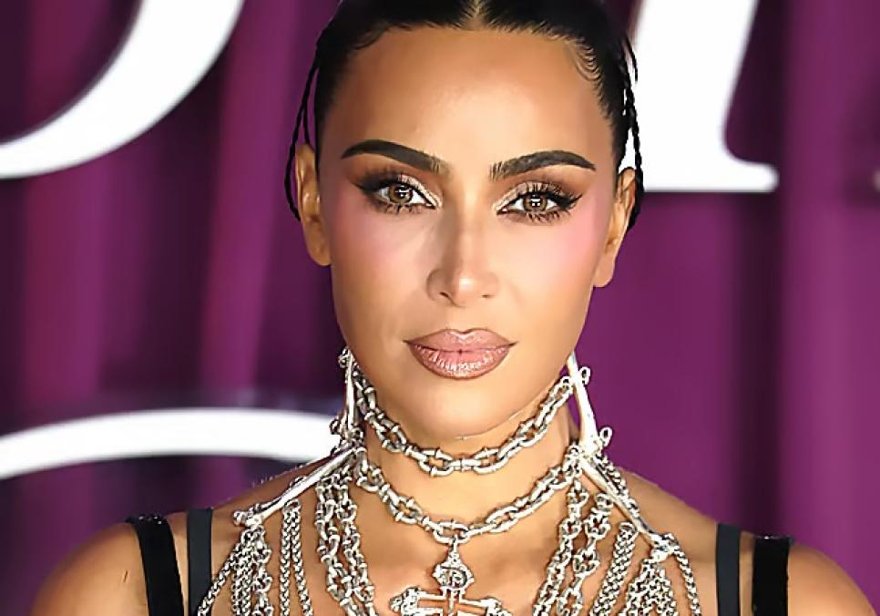 Кім Кардаш'ян і Норт Вест спровокували бурхливі суперечки в інтернеті через свої сміливі образи