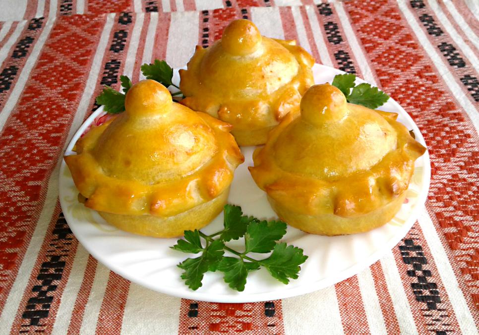 Рецепти:   Смачні домашні апетитні пиріжки  «Горщики бажань»