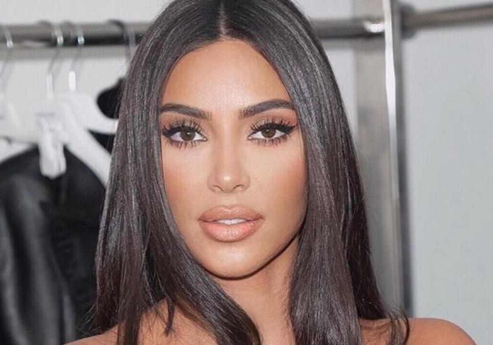 Кім Кардаш'ян: розкритикована за «безглузді» та надмірно пишні різдвяні прикраси