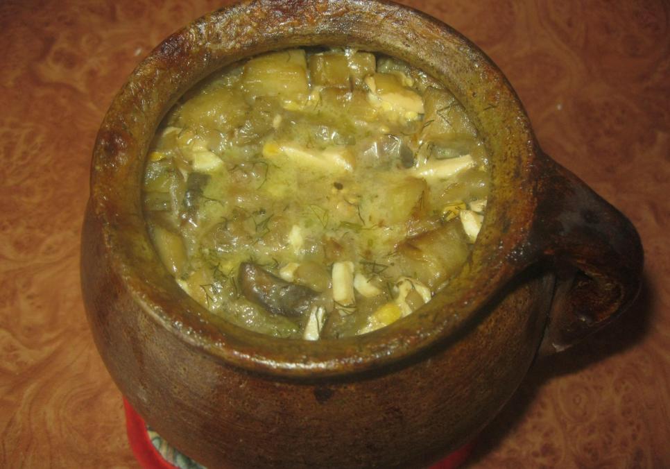 Рецепти:   Смачні ароматні баклажани з грибами,  запечені у горщику