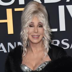 Співачка Шер спростовує чутки про весілля з 39-річним бойфрендом