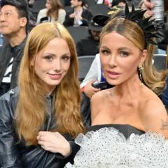 Кейт Бекінсейл з’явилася на публіці разом із донькою-двійником Лілі Мо Шин