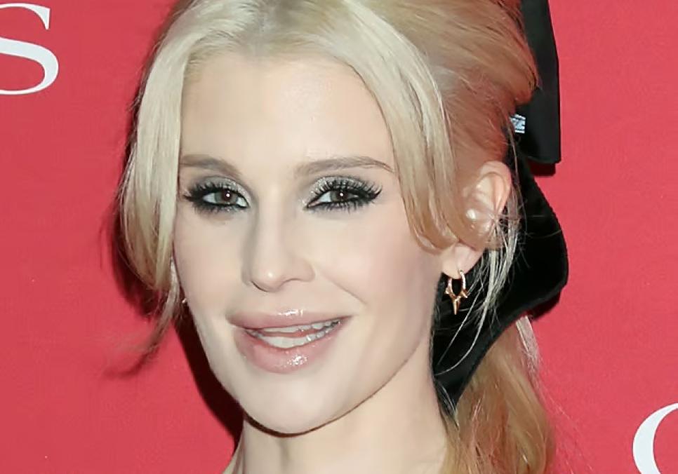 Келлі Осборн зіткнулася з критикою за різке схуднення, а Шерон Осборн її захищає