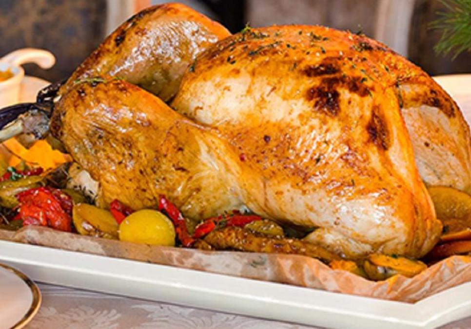 Рецепти:    Смачна апетитна фарширована індичка