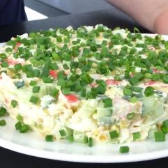 Рецепти:   Смачний салат-желе із кисломолочним сиром