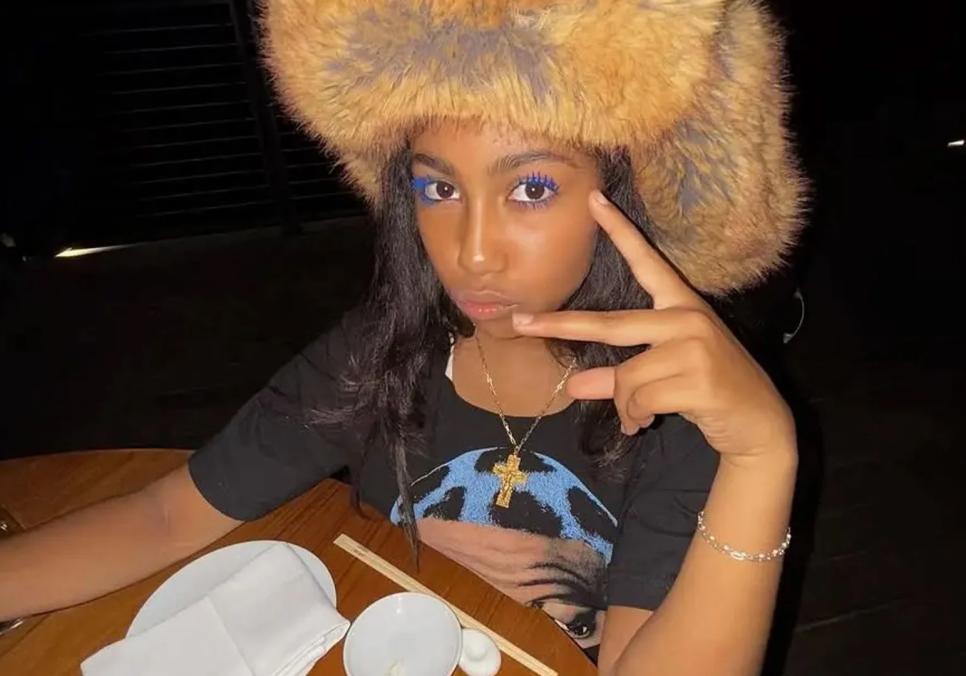 Норт Вест поділилася рідкісним селфі з Б'янкою Цензорі на тлі святкування Різдва