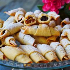 Рецепти:   Смачні домашні рогалики з маком