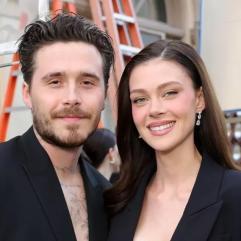 Бруклін Бекхем і Нікола Пельц святкують Різдво окремо від батьків на тлі сімейної сварки