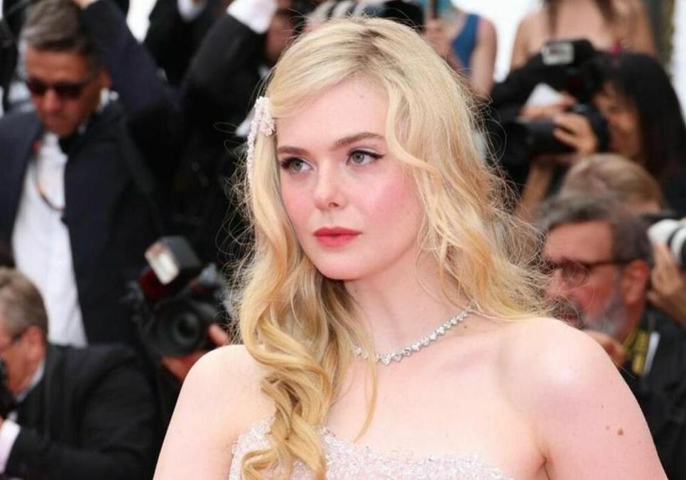 Ель Фаннінг розповідає про роль акторки, яка переживає кризу, та свій «арешт» на концерті