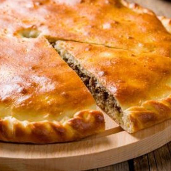 Рецепти:   Смачний домашній м’ясний пиріг з бараниною