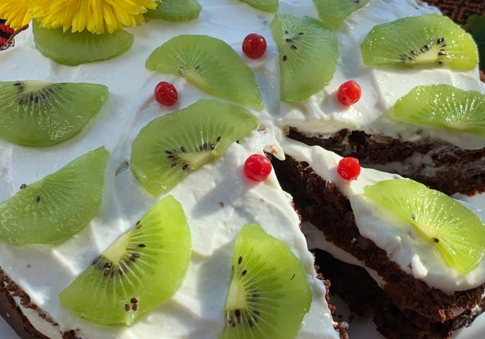 Рецепти:  Смачний домашній шоколадно-горіховий тортик