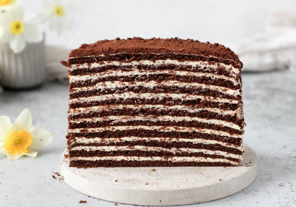 Рецепти:   Смачний ніжний домашній торт «Спартак»