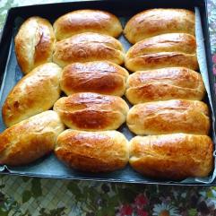 Рецепти:  Смачні домашні пиріжки з повидлом