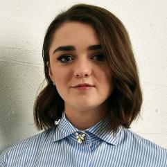 Мейсі Вільямс відзначила день народження, пірнаючи голяка в Середземне море