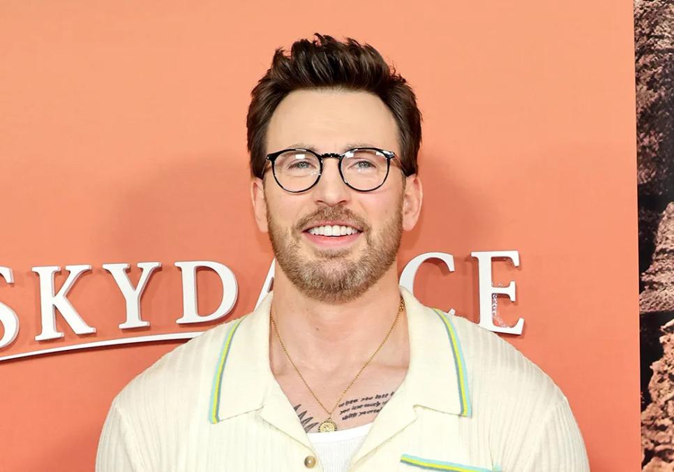 Кріс Еванс повертається до ролі Капітана Америки у новому фільмі Marvel