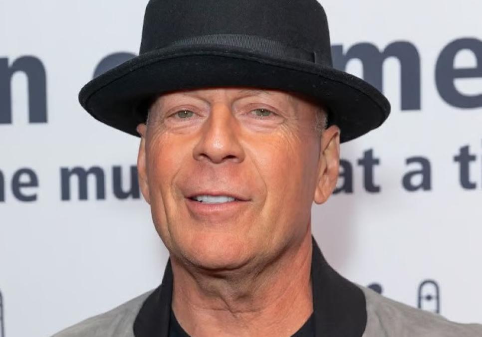 Брюс Вілліс: дружина актора розповіла про «неможливе» рішення перевезти його до спецзакладу