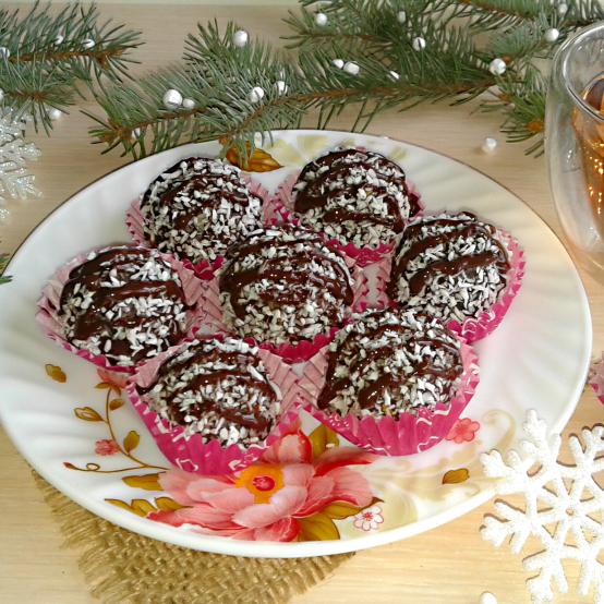 Рецепти:   Смачні домашні кокосові трюфелі із шоколадною пастою