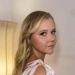 Емі Шумер та Кріс Фішер розлучаються, оскільки зірка вирішила «повернути» успіх