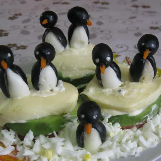 Смачний  салат  “Царство пінгвінів”